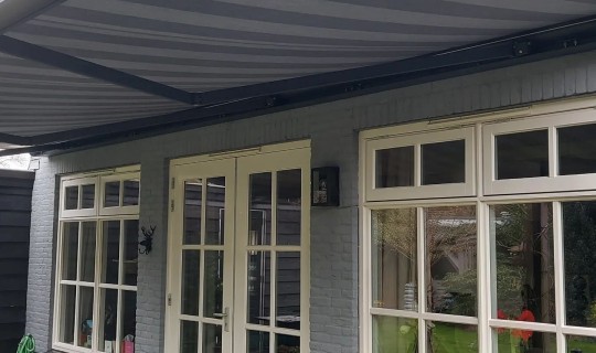 Plaatsen terras scherm  7 mtr